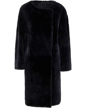 TOTEME Collarless Shearling Coat - Black
