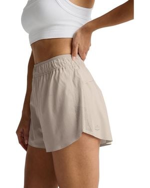 Beyond Yoga Solemate 2.5 Shorts - Brown