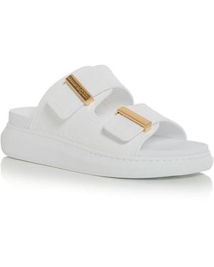 シューズ・サンダルその他 ALEXANDER MCQUEEN Woman Flat sandals White 825005WIAD1 9081 Alexander Mcqueen White sandals - White - Women