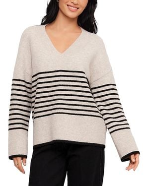 Karen Kane Printed V Neck Sweater - Gray