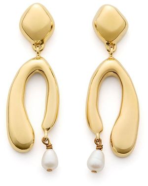 Cuyana Nube Pearl Earrings - Metallic