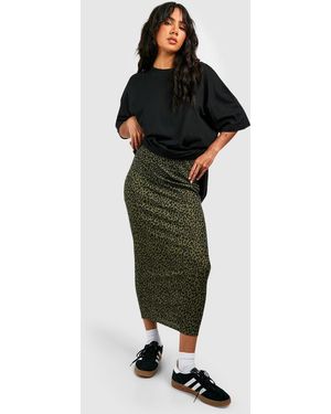 Boohoo Falda Midi De Canalé Con Estampado De Leopardo - Verde