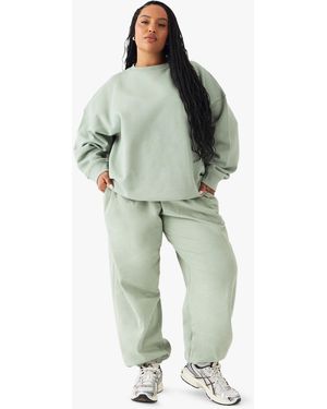 Boohoo Plus Dsgn Studio Embroidered Cuffed Oversized Jogger - Green