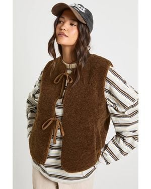 Boohoo Teddy Tie Detail Gillet - Brown