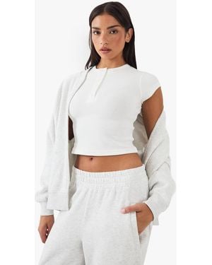 DSGN Studio Button Detail Embroidered Short Sleeve Top - White