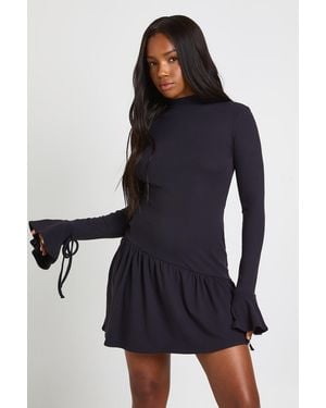 Boohoo Ultra Soft Touch Ruched Asymmetric Waist Skater Dress - Blue