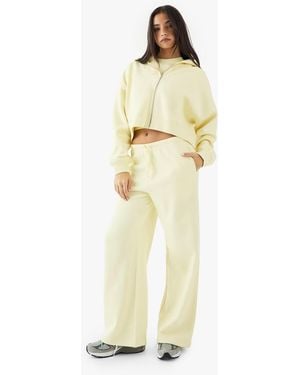 Boohoo Embroidered Straight Leg Jogger - Yellow