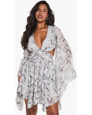 Boohoo Vestido Skater Estampado Con Abertura - Blanco