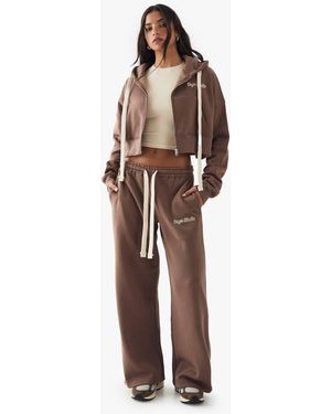Boohoo Contrast Drawcord Mid Rise Straight Leg Jogger - Brown