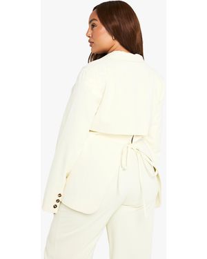 Boohoo Plus Tailored Open Back Tie Detail Blazer - Natural
