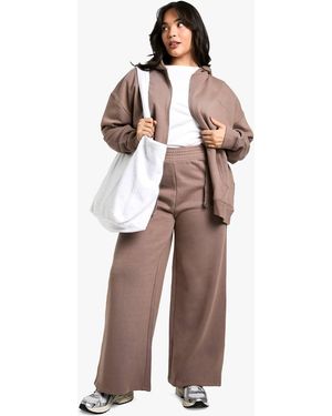 DSGN Studio Plus Embroidered Straight Leg Jogger - Brown
