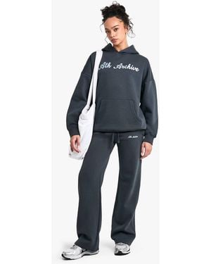 Boohoo Ath Archive Embroidered Straight Leg Jogger - Blue