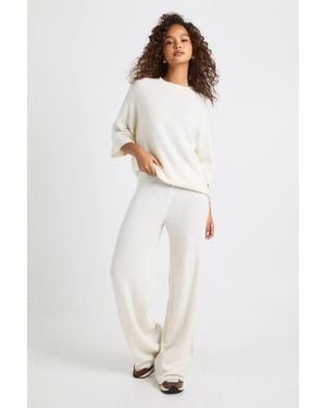 Boohoo Short Sleeve Top And Trouser Knitted Co Ord - White