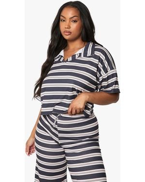 Boohoo Top Plus De Rayas Con Cuello - Azul