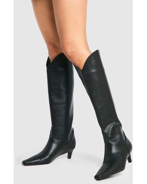 Boohoo Botas Por La Rodilla Con Tacón Bajo Y Acabado De Cocodrilo - Negro
