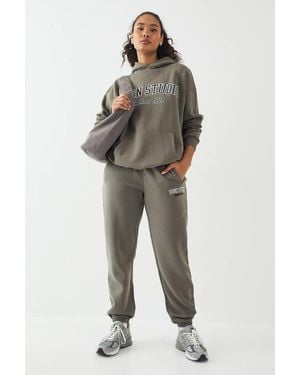 Boohoo Applique Oversized Cuffed Jogger - Green