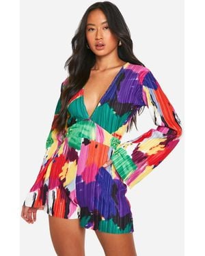 Boohoo Abstract Plisse Flare Sleeve Playsuit - Red