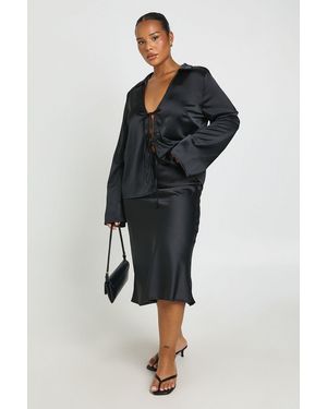 Boohoo Falda Plus Midaxi De Raso Al Bies - Negro