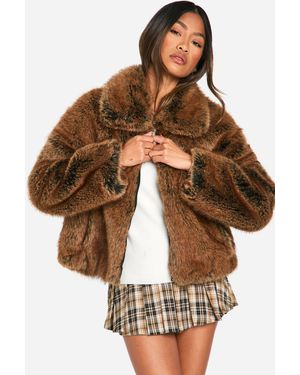 Boohoo Abrigo Premium De Pelo Sintético Con Cuello - Marrón