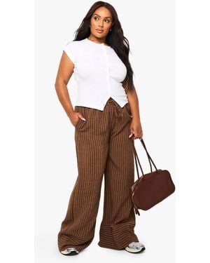 Boohoo Plus Woven Stripe Wide Leg Trouser - Brown