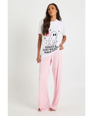 Boohoo Tall Halloween 'Ghouls Just Wanna' Graphic Oversized T-Shirt & Trousers Pyjama Set - Rosa