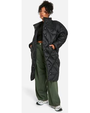 Boohoo Abrigo Plus Acolchado De Corte Largo - Verde