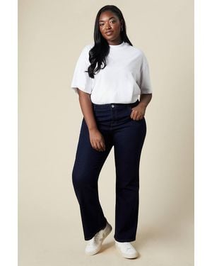Wallis Curve Flare Jean - Blue