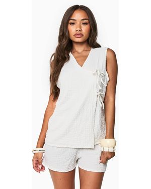 Boohoo Textured Tie Front Sleeveless Top - White