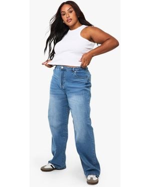 Boohoo Plus Basic Straight Leg Jean - Blue