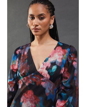 warehouse tulle floral plunge neck flutter sleeve tier maxi dress Green Warehouse Petite Tulle Floral Plunge Neck Flutter Sleeve Tier Maxi Dress