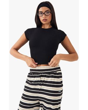 DSGN Studio Embroidered Short Sleeve Top - Black