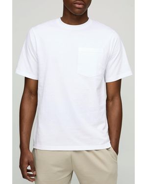 Boohoo Regular Fit Basic Crew Neck Pocket T-Shirt - White