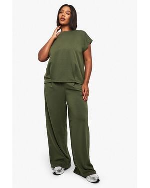 Boohoo Plus Cap Sleeve Structured Top And Pleated Wide Leg Trouser - Green
