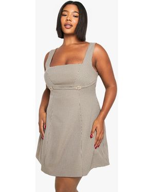 Boohoo Plus Buckle Detail Check Skater - Natural