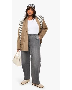 Boohoo Plus Basic Straight Leg Jean - Gray