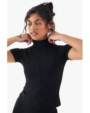 Boohoo Ultra Sculpt Zip Through Short Sleeve Top - Black