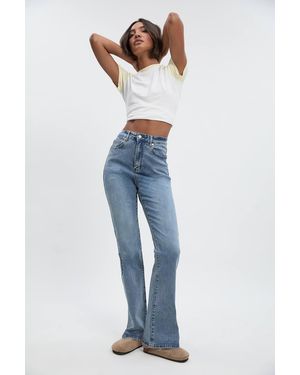 Boohoo Tall Comfort Stretch High Waist Flared Jean - Blue