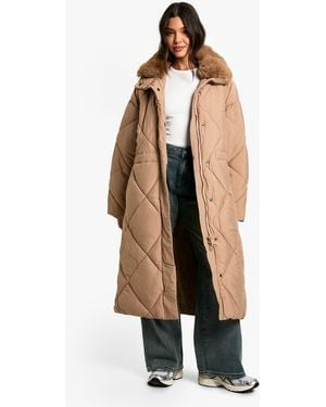 Boohoo Parka Maxi Premium Acolchada Con Ribete De Pelo Sintético - Neutro