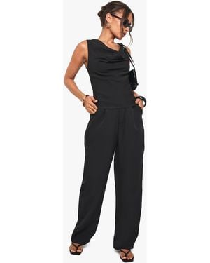 Boohoo Pleated Front Woven Straight Leg Trouser - Black