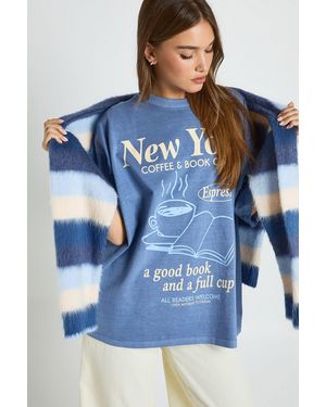 Boohoo New York Book Club Printed T-Shirt - Azul