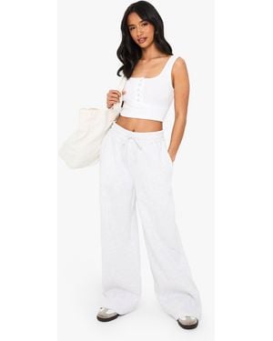Boohoo Petite Pintuck Detail Straight Leg Jogger - White