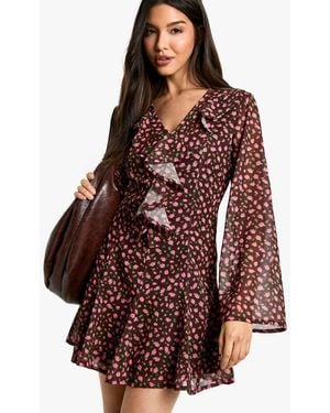Boohoo Ditsy Floral Ruffle Shift Dress - Red