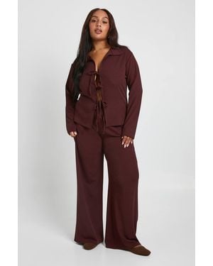 Boohoo Plus Tie Front Detail Long Sleeve Top And Wide Leg Trouser Co Ord - Red