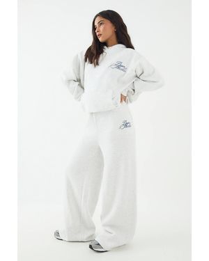 DSGN Studio Contrast Script Straight Leg Jogger - White