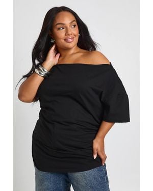Boohoo Plus Off The Shoulder Ruched Short Sleeve Top - Black