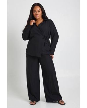 Boohoo Plus Woven Pleated Wide Leg Trouser - Blue