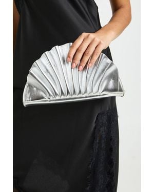Boohoo Metallic Ruffle Clutch Bag - Gray