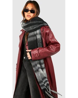Boohoo Bufanda Gruesa De Cuadros Con Flecos Y Flecos - Rojo