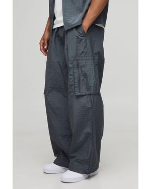 BoohooMAN Parachute Technical Embossed Pants - Blue