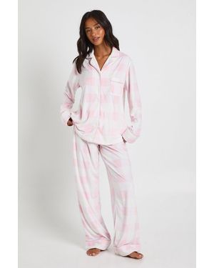 Boohoo Petite Flannel & Heart Print Super Soft Long Sleeve Shirt & Pants Pyjama Set - Pink